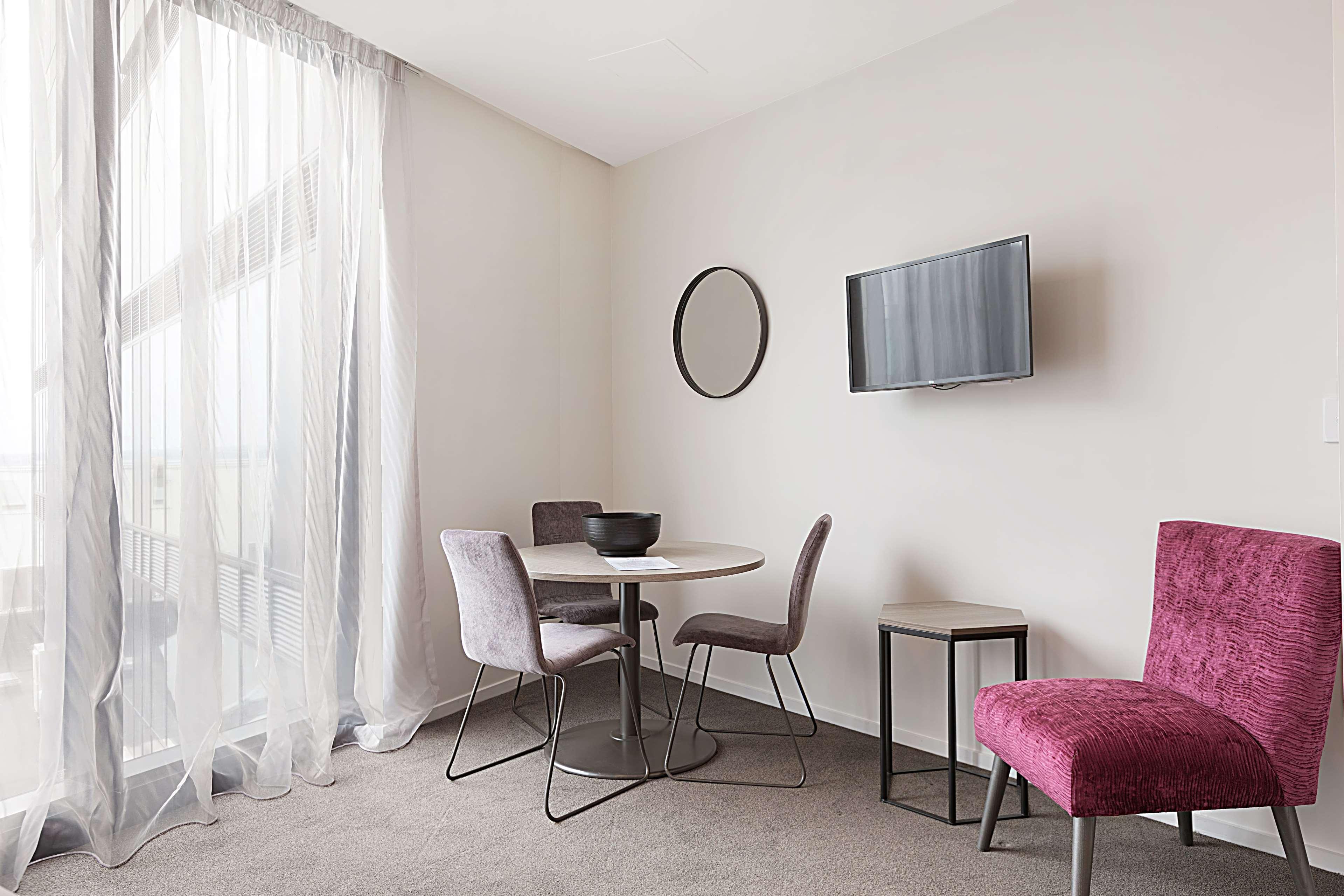 Ramada Suites By Wyndham Victoria Street West Auckland Exteriör bild