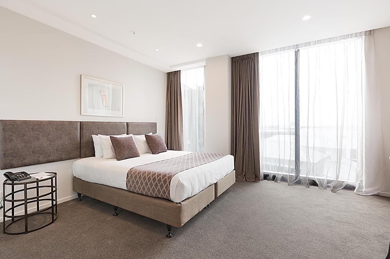 Ramada Suites By Wyndham Victoria Street West Auckland Exteriör bild
